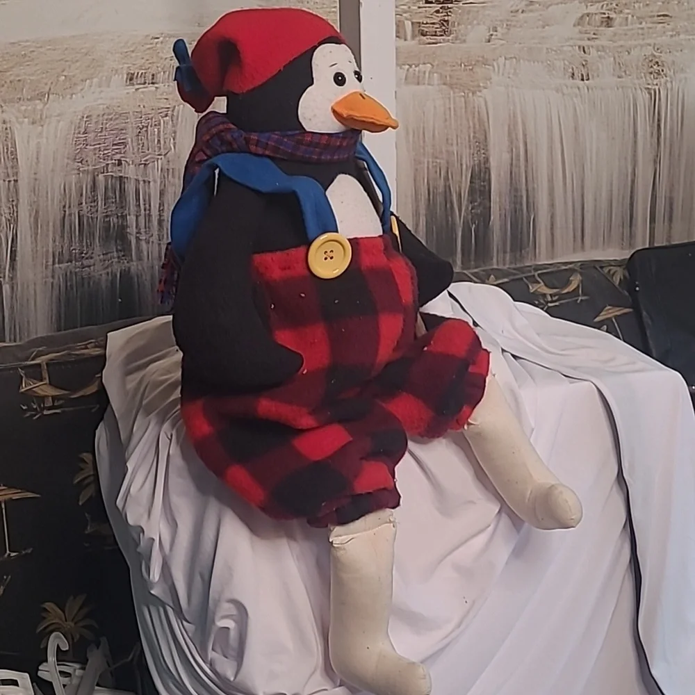 Tender Hearted Collectibles Winter plaid penguin plush holiday decoration